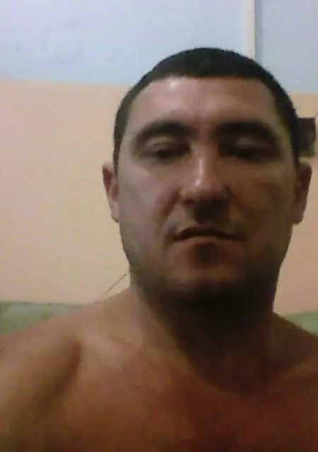 Слава из Волгограда, мне 43, познакомлюсь на одну ночь