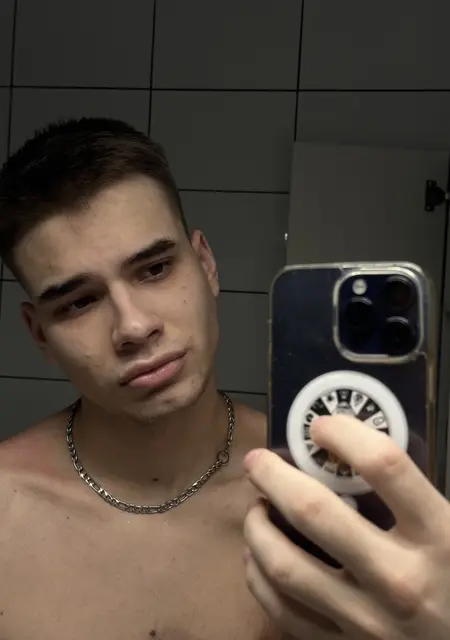 Я Ярослав, 21, из Перми, ищу знакомство для общения