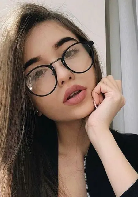 Я Яна, 26, знакомлюсь для приятного времяпровождения в Йошкар-Оле