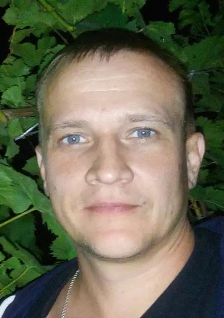 Я Серж, 44, знакомлюсь для вирта в Пензе