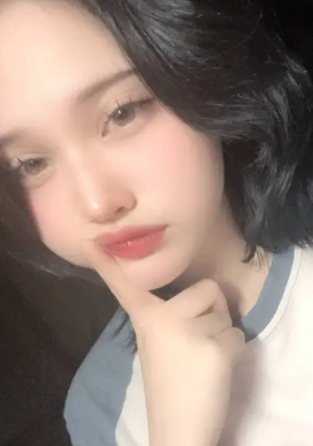 Софья из Ижевска, мне 18, познакомлюсь для открытые отношения