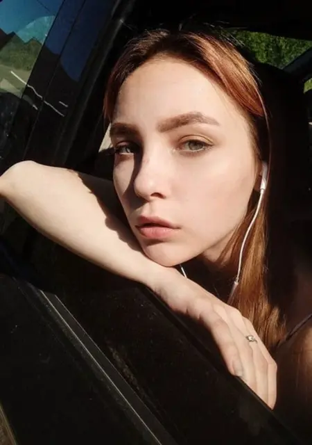 Ксюша из Салавата, ищу на сайте приятное времяпровождение