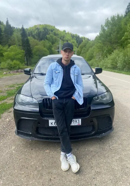 Денис из Ленинградской, ищу на сайте постоянные отношения