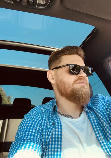 Я Станислав, 39, знакомлюсь без обязательств в Москве