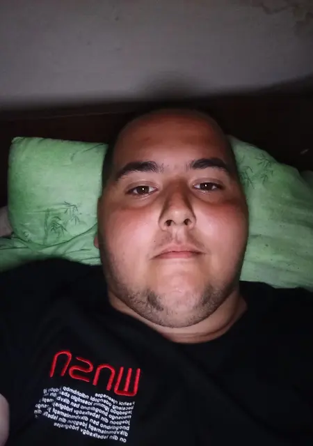 Кирилл из Кольчугина, ищу на сайте общение