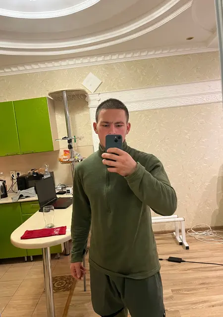 Виталий из Белореченска, ищу на сайте общение